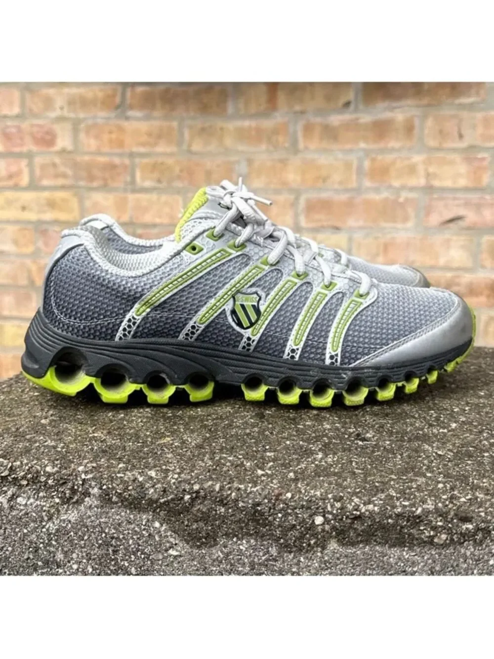 K-Swiss Tubes Run 100 Men’s Running Shoes Grey Lime Green size 9.5